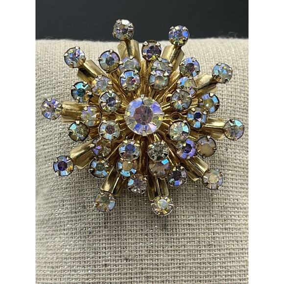 Vintage Aurora Borealis AB Rhinestone Starburst Sunburst Brooch Pin - Picture 3 of 16
